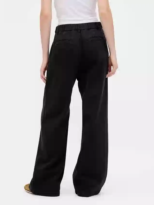 365 High Rise Ultrasoft Pleated Denim Trousers