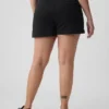 4" Downtown Khaki Shorts