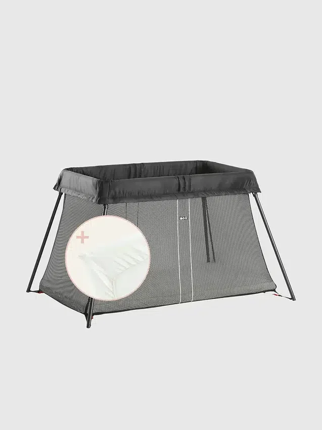 Babybjorn Travel Crib Light and Fitted Sheet Bundle Pack