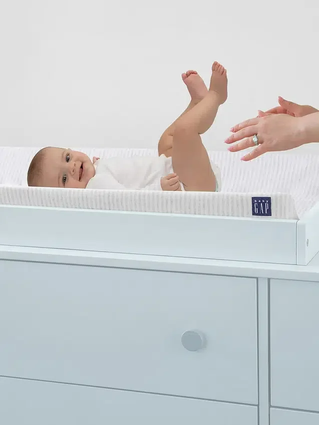 Babygap Contoured Changing Pad with Cooling Cover