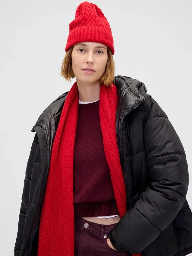 Cashsoft Cable-Knit Beanie