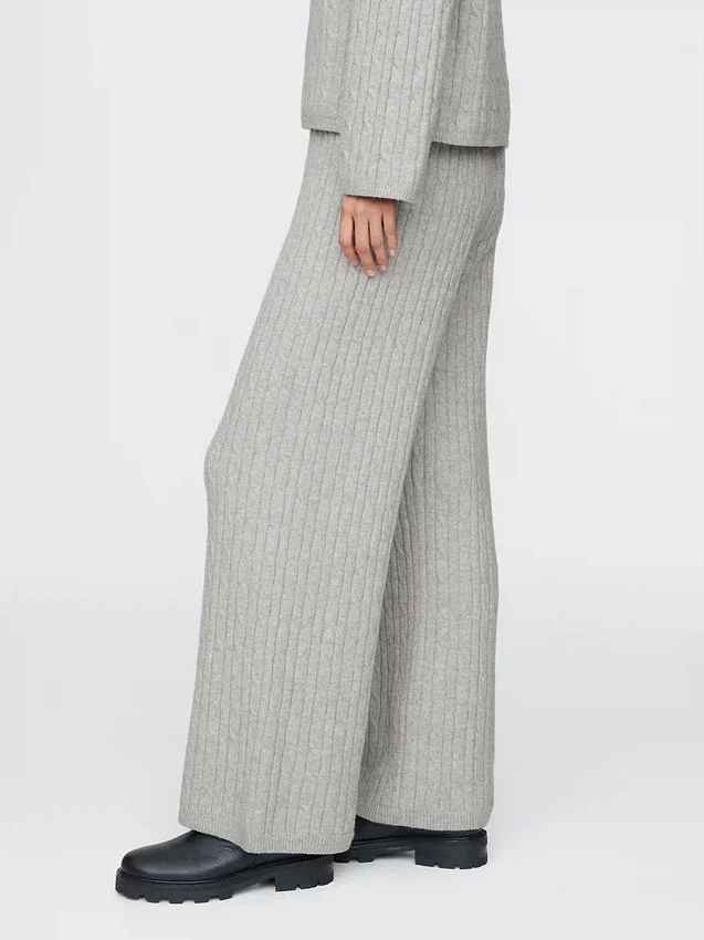 Cashsoft Cable-Knit Sweater Pants