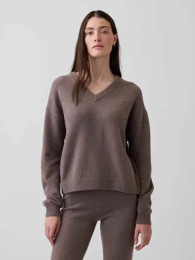 Cashsoft Oversized V-Neck Sweater