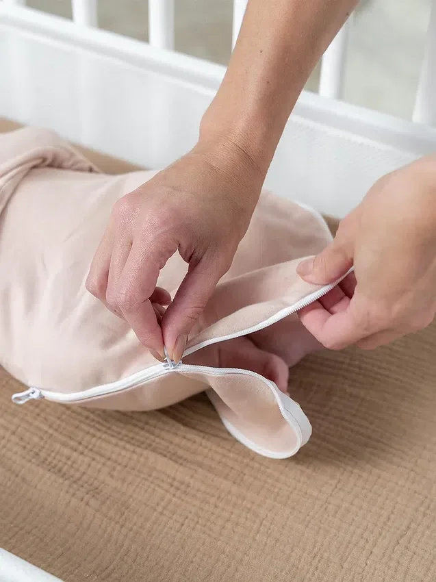 Comfy Cubs Easy Swaddle Blankets with Zipper