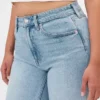 Curvy High Rise '90S Slim Straight Jeans