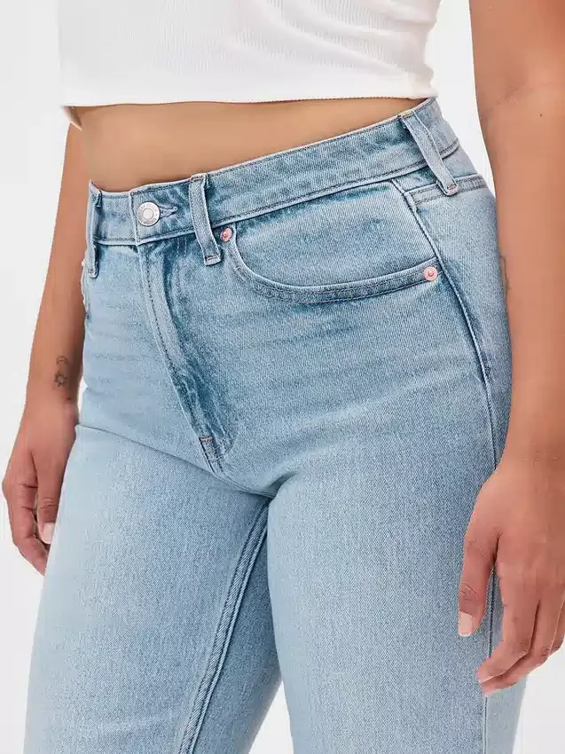 Curvy High Rise '90S Slim Straight Jeans