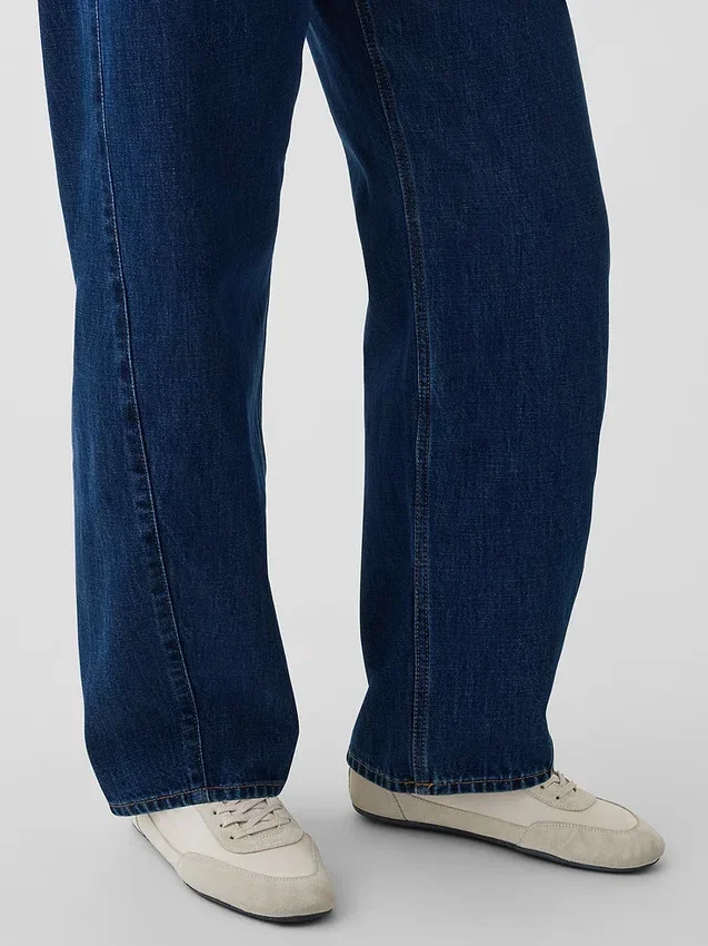 Curvy High Rise Barrel Jeans