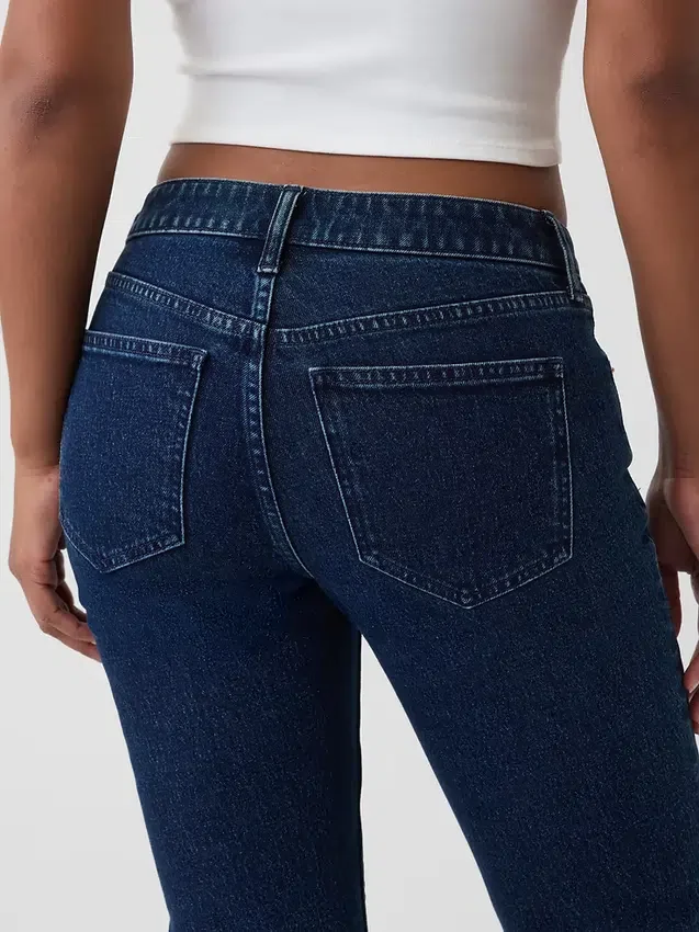Curvy Low Rise '90S Slim Straight Jeans