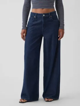 Curvy Mid Rise Ultrasoft Baggy Jeans