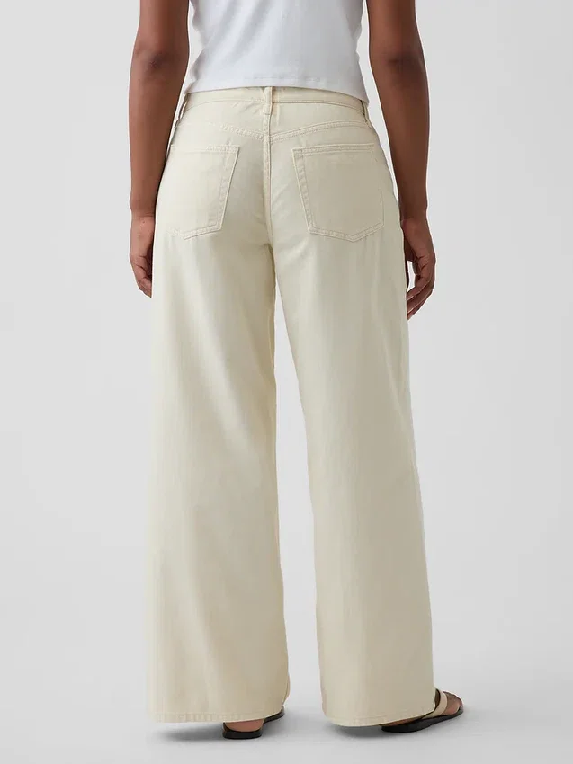 Curvy Mid Rise Ultrasoft Baggy Jeans