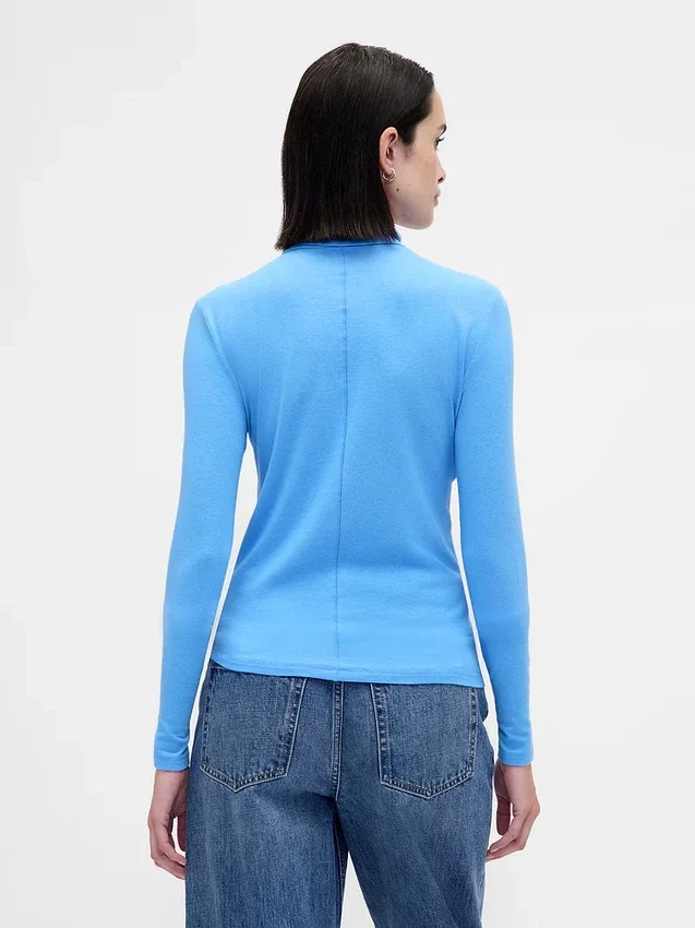 Featherweight Turtleneck
