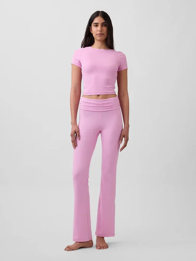 Gapfit Smooth Reversible Wrap Crop Top