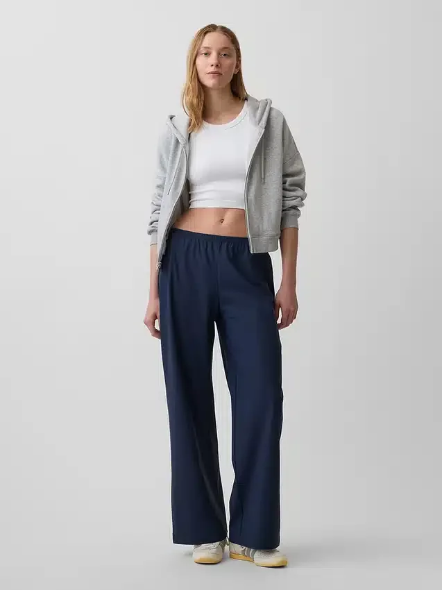 Gapfit Tech Low Rise Relaxed Easy Pants