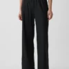 Gapfit Tech Low Rise Relaxed Easy Pants