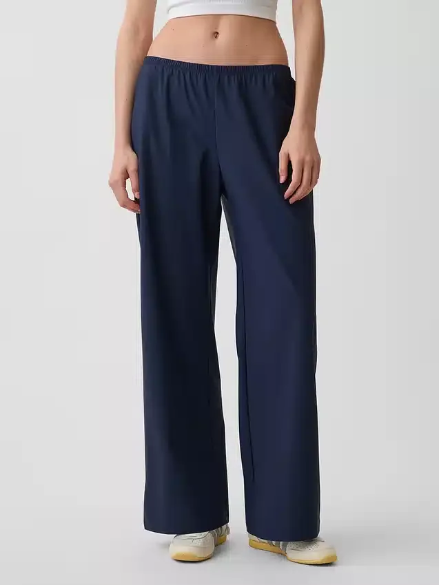 Gapfit Tech Low Rise Relaxed Easy Pants