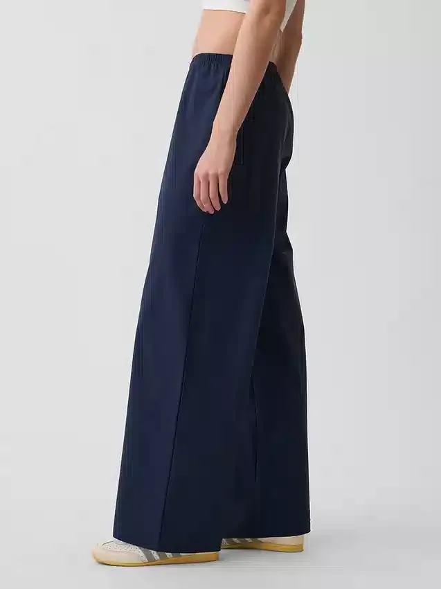 Gapfit Tech Low Rise Relaxed Easy Pants