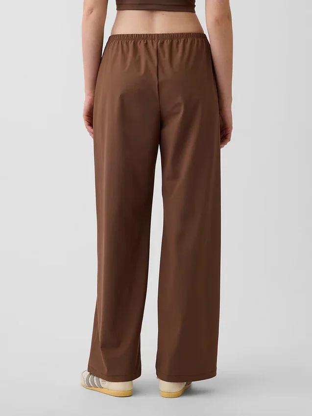 Gapfit Tech Low Rise Relaxed Easy Pants