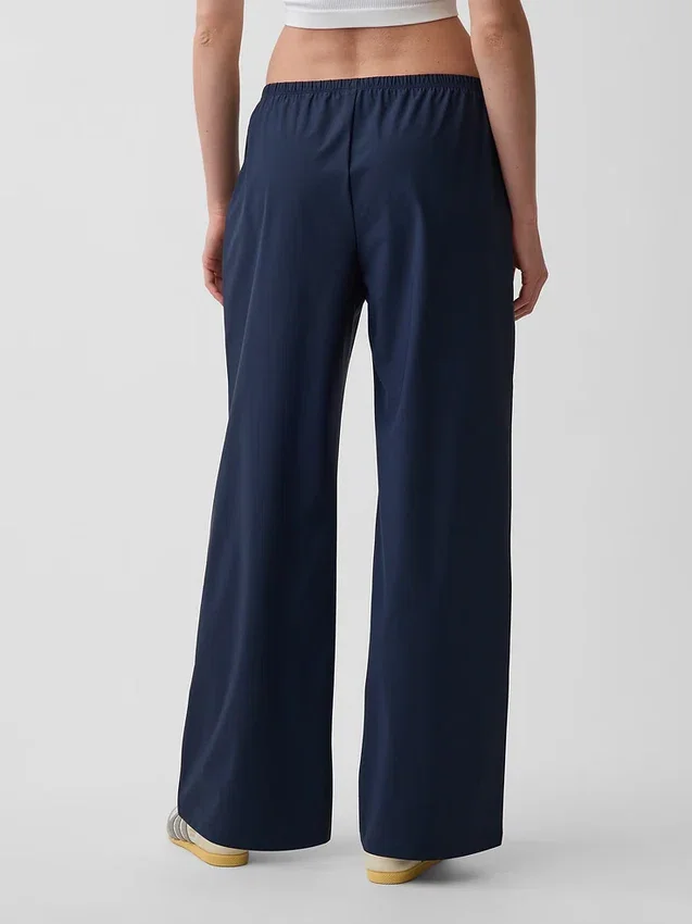Gapfit Tech Low Rise Relaxed Easy Pants