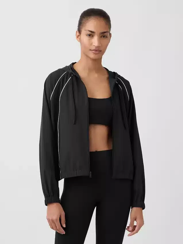 Gapfit Tech Windbreaker
