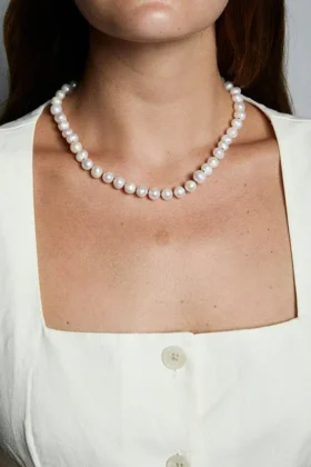 Hart Pearl Necklace