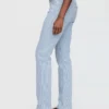 High Rise '90S Slim Straight Jeans