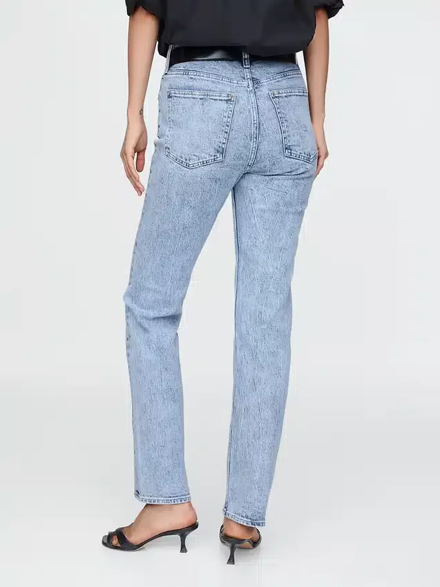 High Rise '90S Slim Straight Jeans