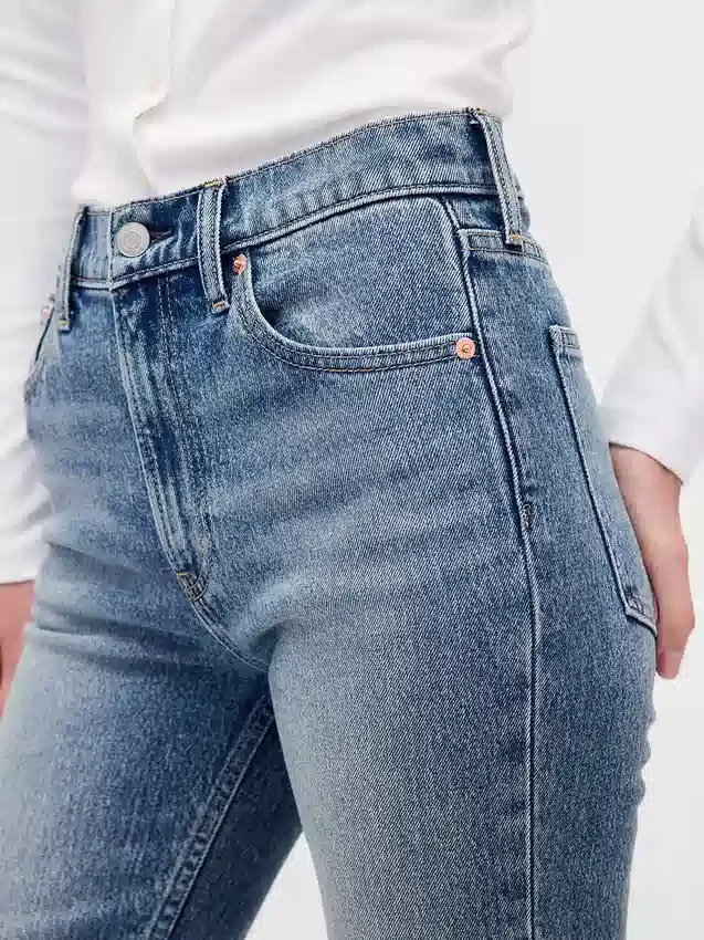 High Rise '90S Slim Straight Jeans