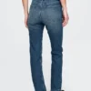 High Rise Belted '90S Slim Straight Jeans