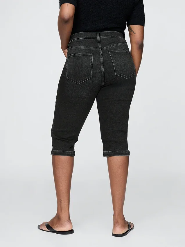 High Rise Cropped Capri Jeans
