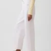 High Rise Stride Wide-Leg Ankle Jeans