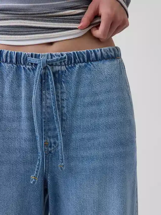 High Rise Ultrasoft Easy Barrel Jeans