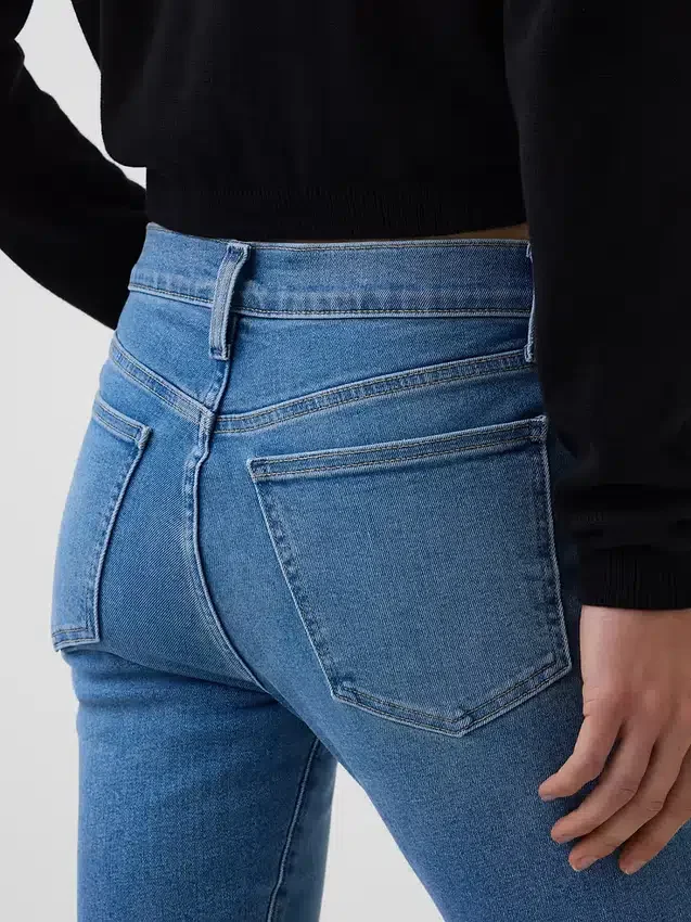 Low Rise Capri Jeans