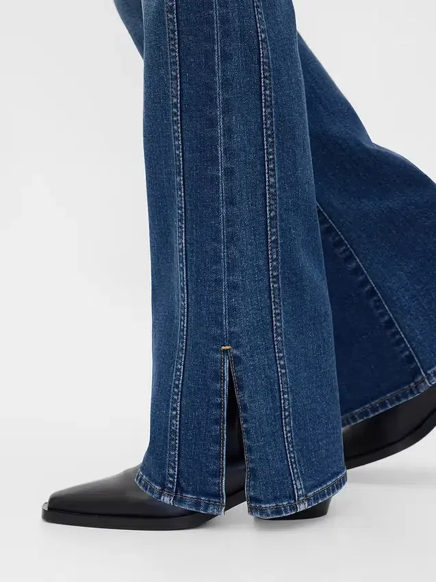 Low Rise Long & Lean Seamed Split-Hem Jeans