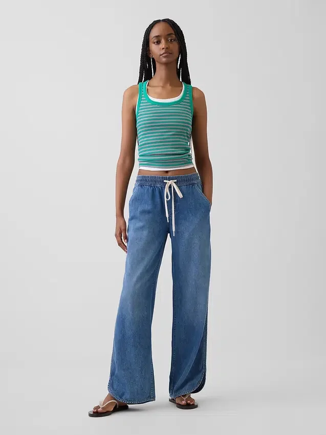 Low Rise Ultrasoft '90S Loose Easy Dolphin-Hem Jeans