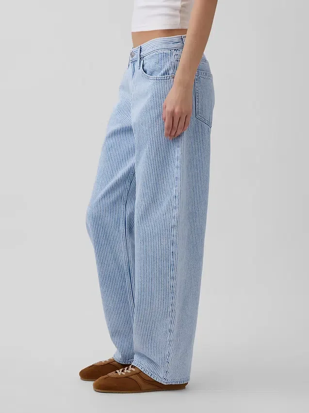 Low Rise Ultrasoft Barrel Jeans