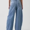 Mid Rise Baggy Taper Jeans