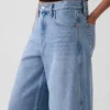 Mid Rise Baggy Taper Jeans
