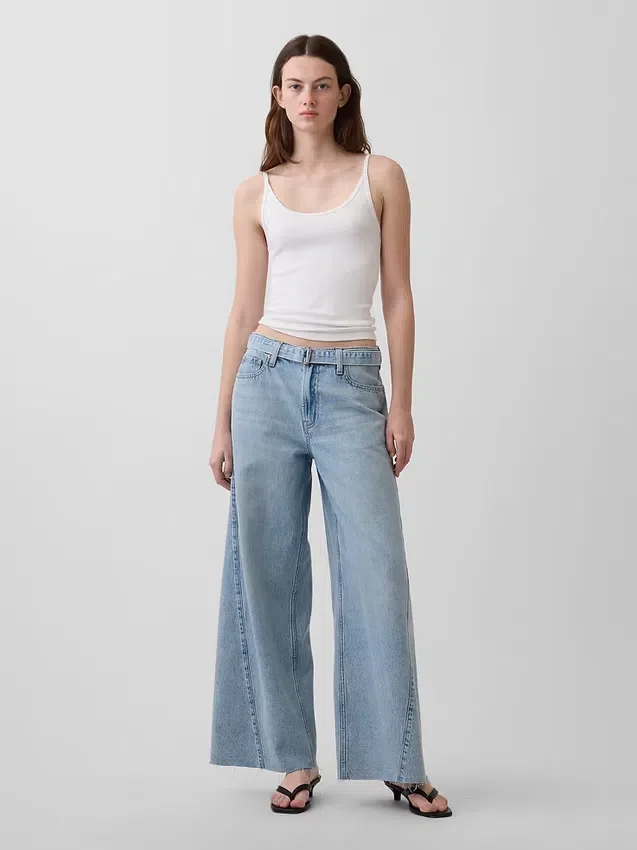 Mid Rise Belted Baggy Jeans