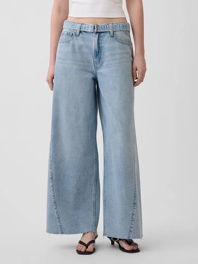 Mid Rise Belted Baggy Jeans