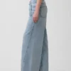 Mid Rise Belted Baggy Jeans