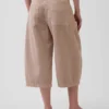 Mid Rise Belted Culotte Barrel Pants