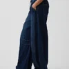 Mid Rise Easy Horseshoe Jeans