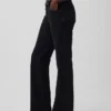 Mid Rise Relaxed Straight Jeans
