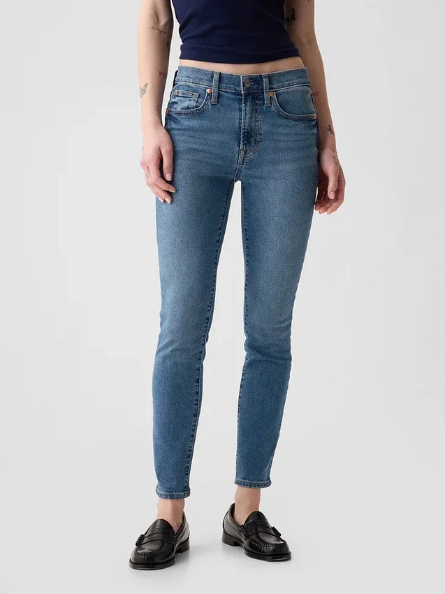 Mid Rise True Skinny Jeans