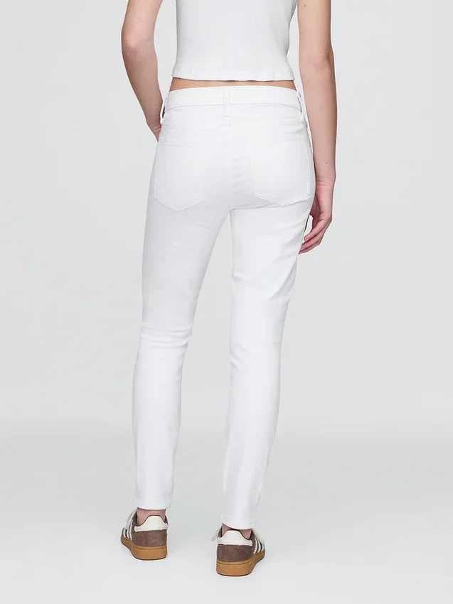 Mid Rise True Skinny Jeans