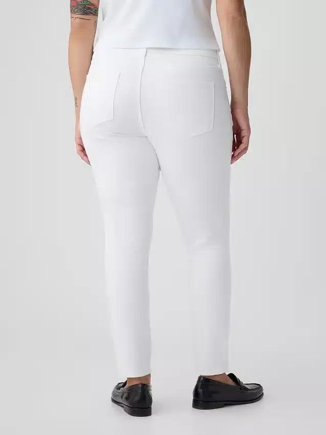 Mid Rise True Skinny Jeans