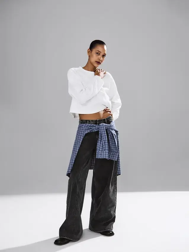 Mid Rise Ultrasoft Baggy Jeans