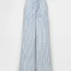 Mid Rise Ultrasoft Easy Baggy Jeans