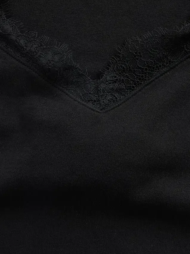 Modern Lace-Trim Crop Top