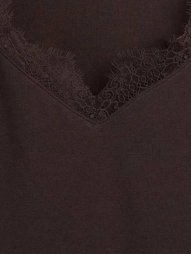 Modern Lace-Trim Crop Top